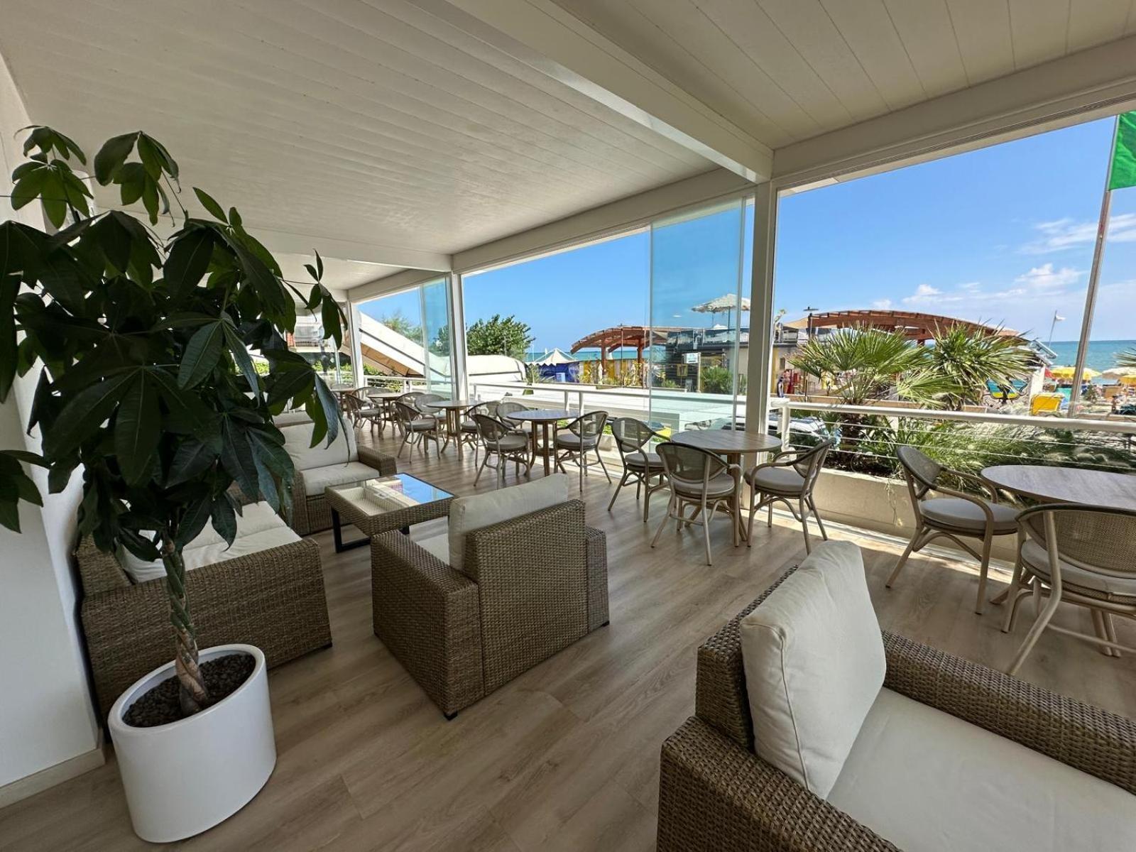 Hotel Costa Verde ปีเนโต ภายนอก รูปภาพ