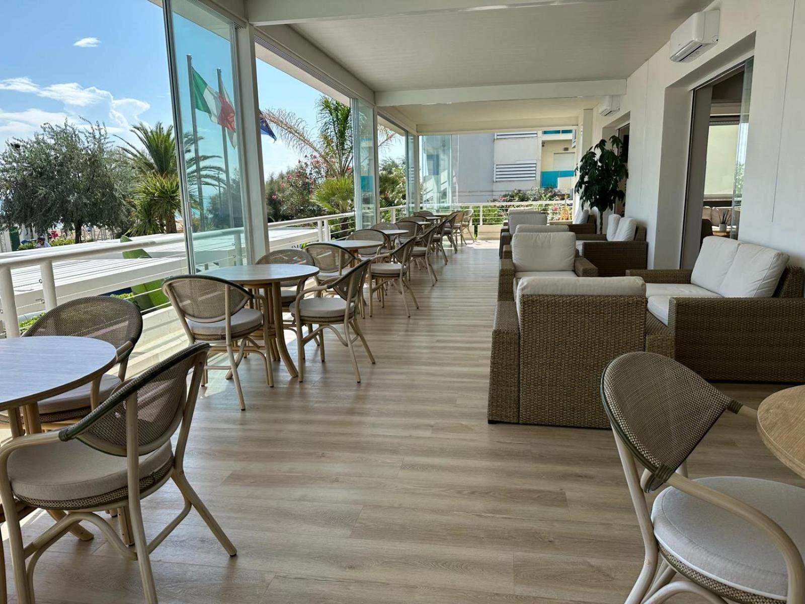 Hotel Costa Verde ปีเนโต ภายนอก รูปภาพ